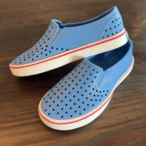 Native Miles shoes. J2. - Picture 6 of 6
